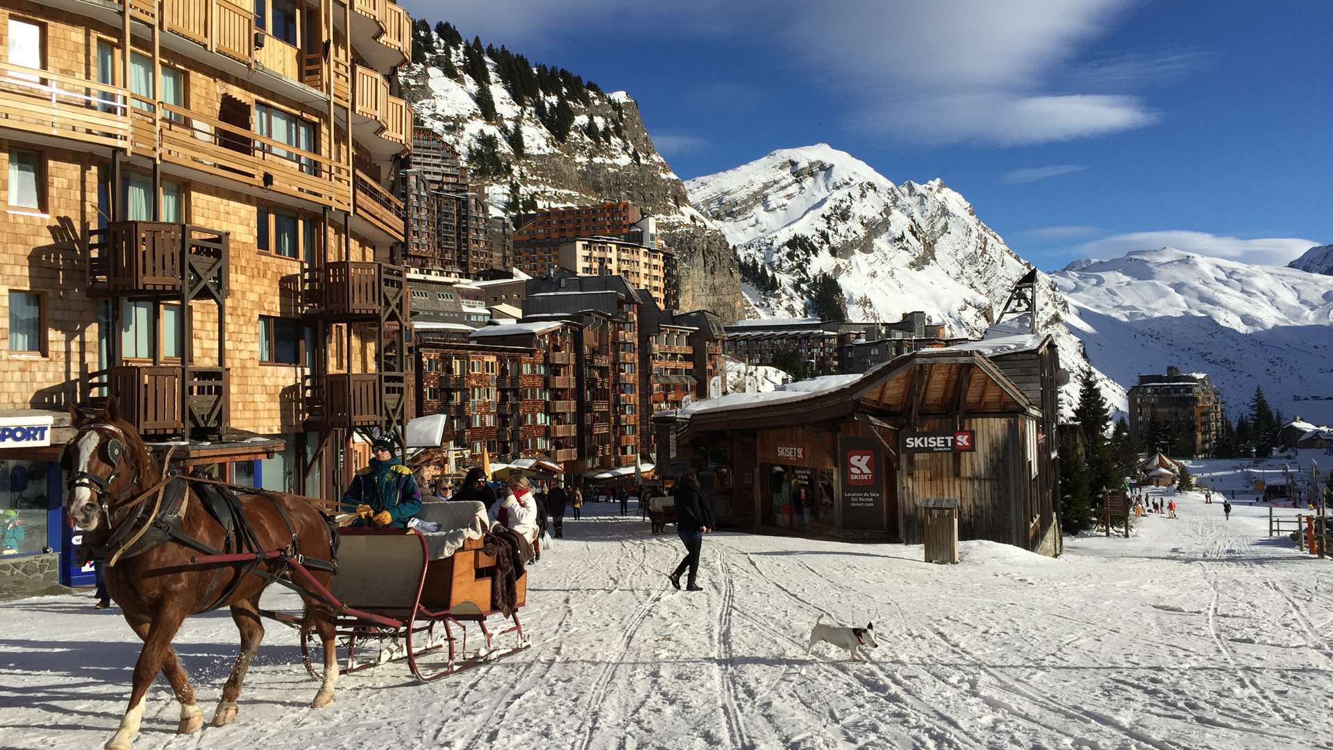 Foto-avoriaz-portes-du-soleil-met-paard-WISPO
