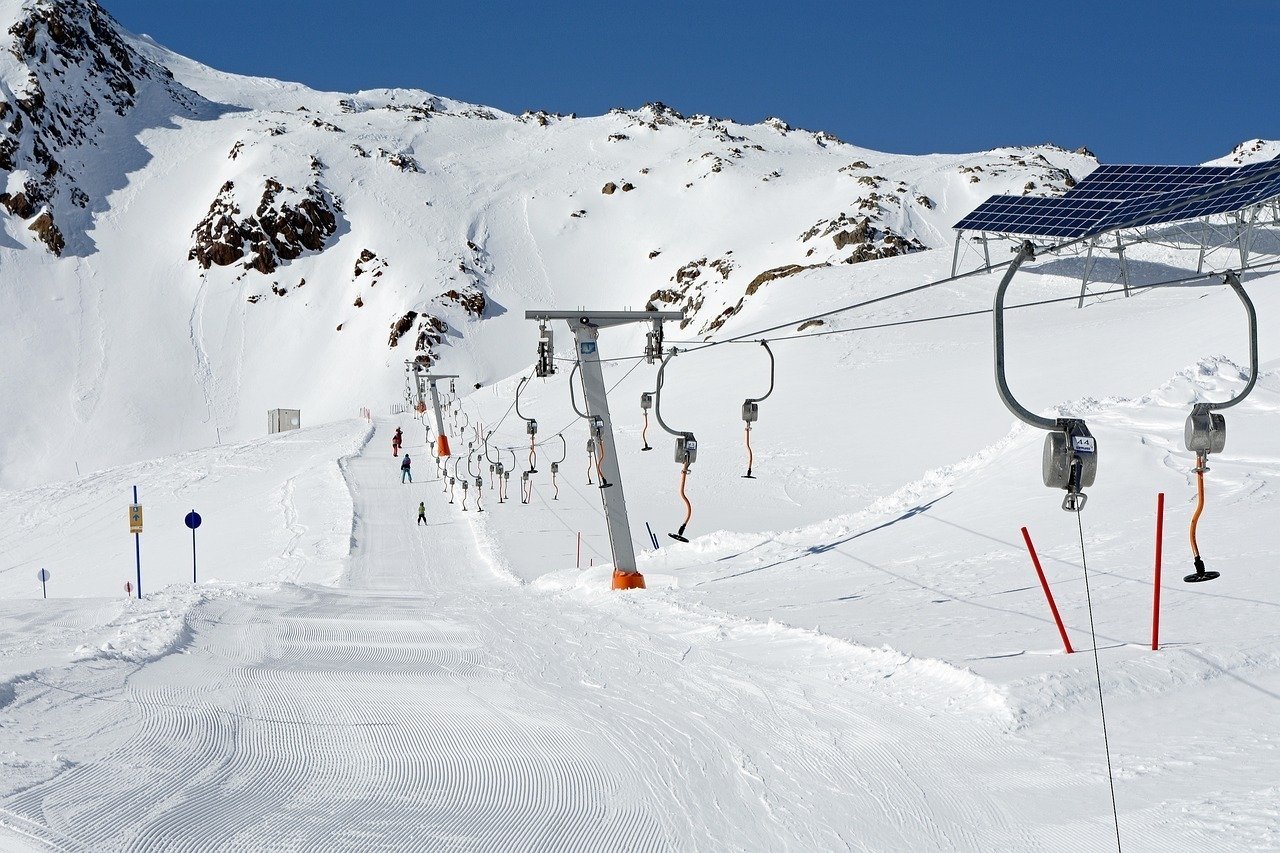 Les-Sybelles-skilift-WISPO