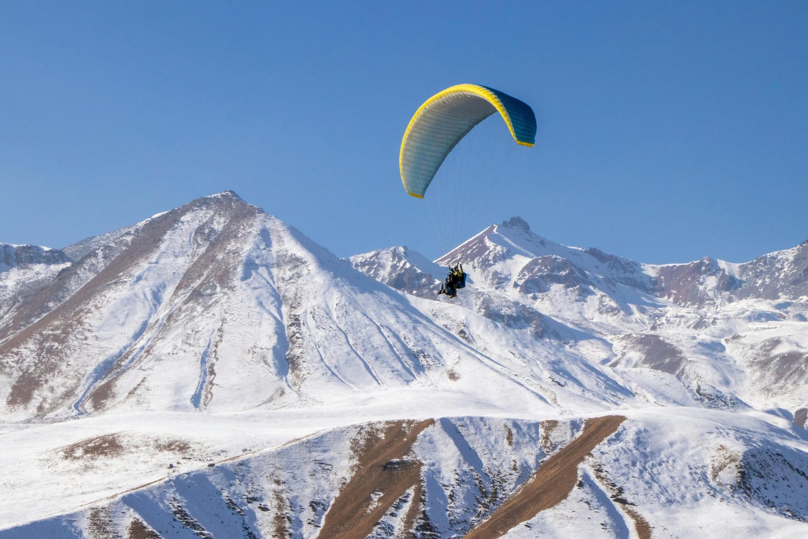 Skien-in-Gudauri-Georgie-Wispo