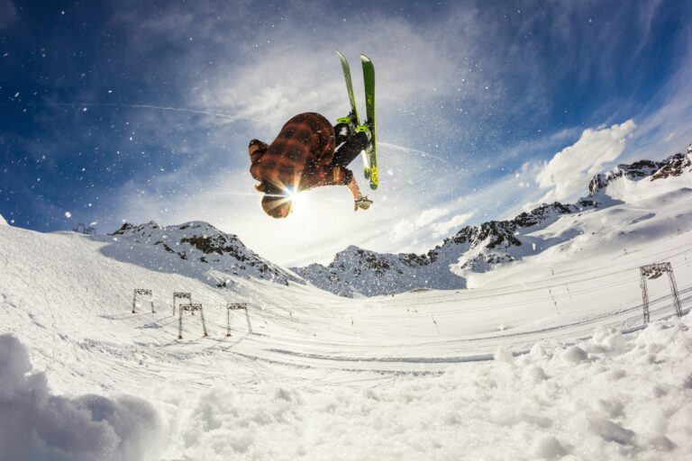 Kaunertaler-Gletsjer-Boarden-Freestylen-Banner-By-Jorg-Angeli