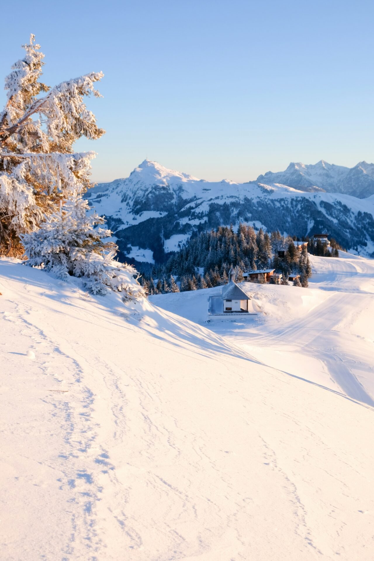 Kitzbuhel-Kirchberg-Pistes-View-Sneeuwzekerheid-Wispo-Oostenrijk-Wintersport