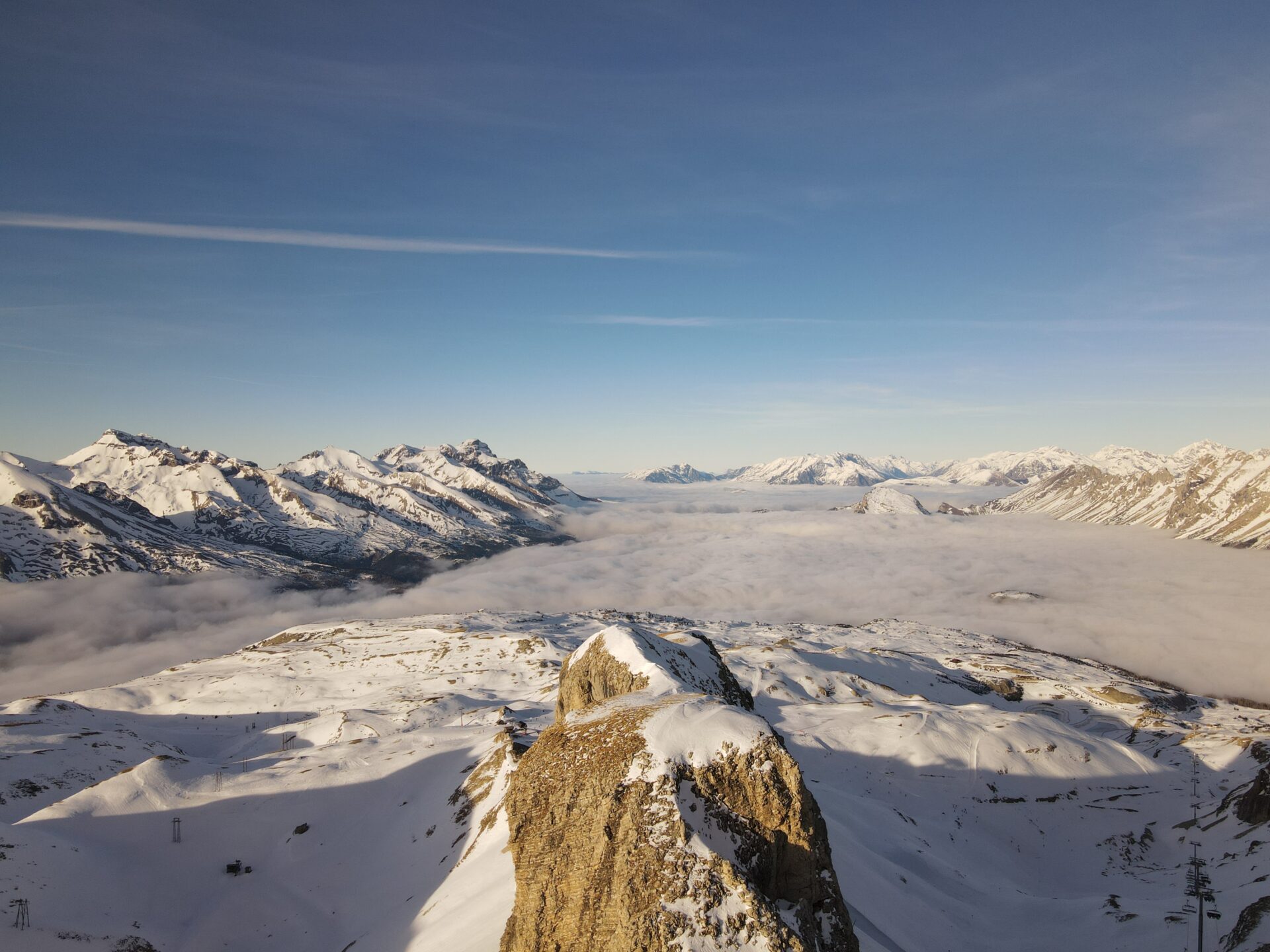 Pic-du-Buree-Le-Massif-du-Dévoluy-WISPO
