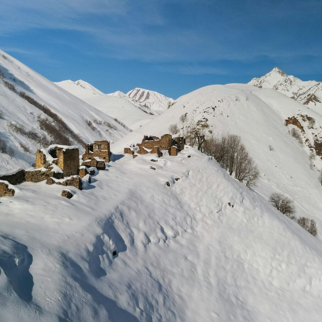 Skien-in-Gudauri-Georgie-Wispo-siarhei-palishchuk-m_CcXjGvay4-unsplash Skien-in-Gudauri-Georgie-Wispo-siarhei-palishchuk-m_CcXjGvay4-unsplash